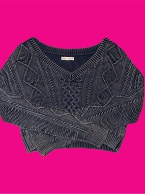 Aeropostale Charcoal Cable Knit V-Neck Sweater
